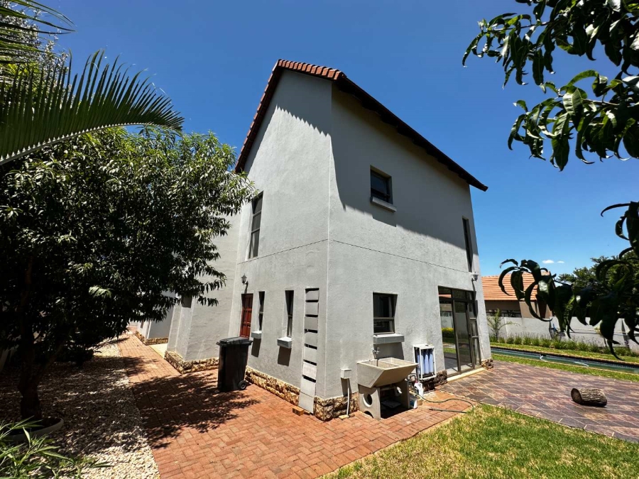 4 Bedroom Property for Sale in Leloko North West